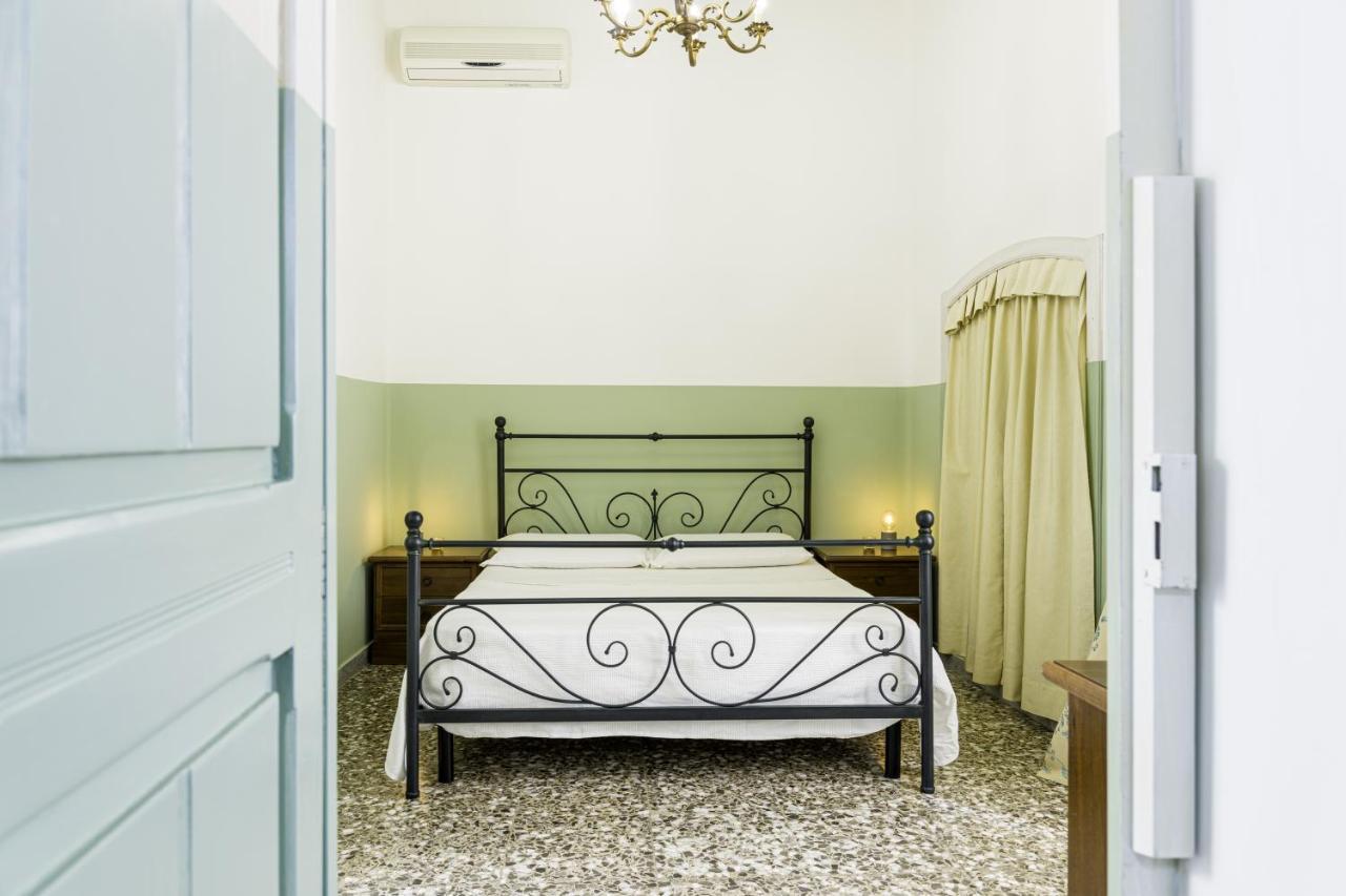 Palazzo Dante Bed & Breakfast Alliste Luaran gambar