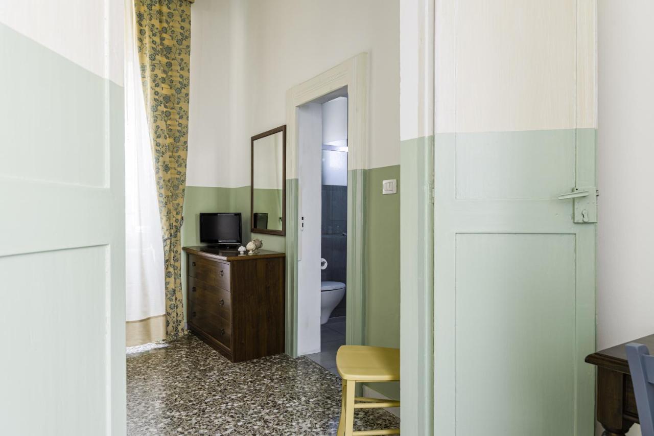 Palazzo Dante Bed & Breakfast Alliste Luaran gambar