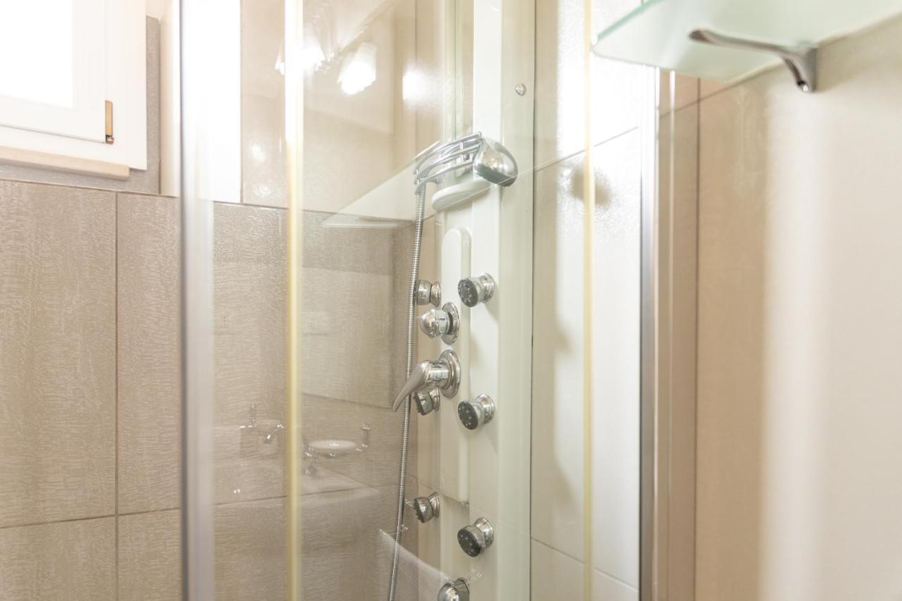 Palazzo Dante Bed & Breakfast Alliste Luaran gambar