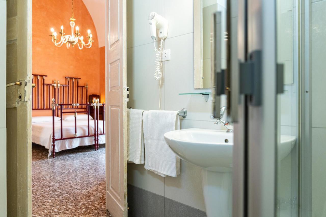 Palazzo Dante Bed & Breakfast Alliste Luaran gambar